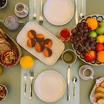 فيلة Jinjola By Mavronas *