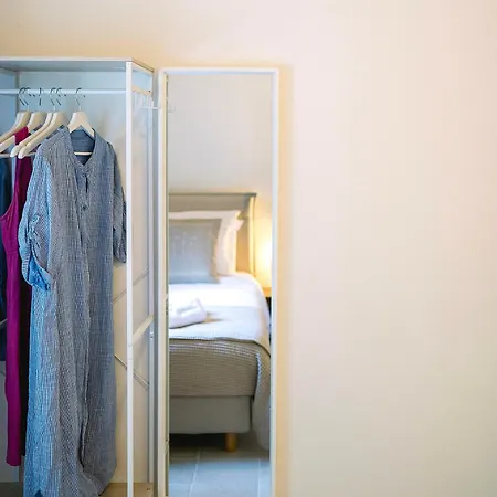 Jinjola By Mavronas Vila *